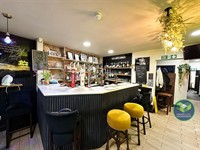 lucrative bar fallowfield - 1