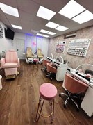 beauty salon specializing nail - 1