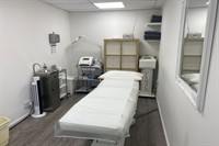 laser clinic beauty salon - 3