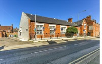 freehold serviced accomodation newark - 1