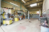 well established mot garage - 2
