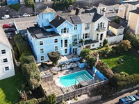 impressive highly rated victorian - 1