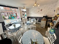 cafe droylsden - 1