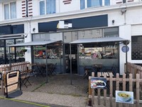 newly fitted café - 3