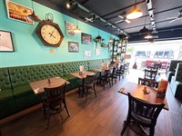 established restaurant urmston - 3