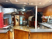 wood-fired pizza restaurant takeaway - 1