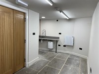 retail shop unit luxury - 3