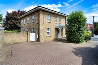 detached house gravesend - 1