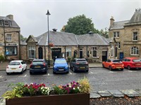 popular tourist restaurant historic - 1