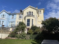 timeless elegant victorian guest - 3