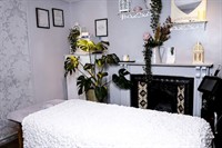 profitable beauty salon offering - 1