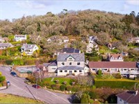 freehold dartmoor village pub - 1