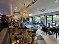 restaurant bar - 3