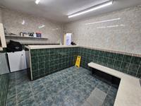 vacant hot food takeaway - 2