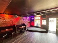 bar altrincham - 2