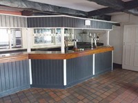 to let pubs rossendale - 2