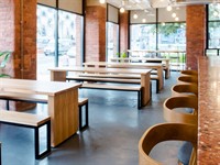 superbly located licensed restaurant - 3