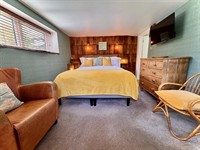 boutique guest house set - 2