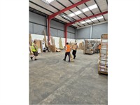 well established haulage courier - 1