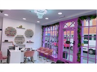established beauty brand with - 2