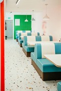 well fitted café ice - 2