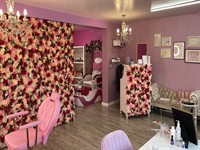 community favourite beauty studio - 1