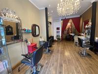 beautifully fitted hair salon - 3
