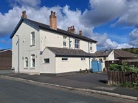 freehold pubs oldham - 2