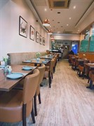 renowned seafood restaurant fish - 3