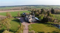impressive historic 30-bedroom country - 1