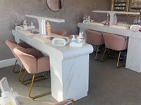 nail bar - 3