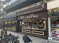 youngs auld sweetie shop - 1