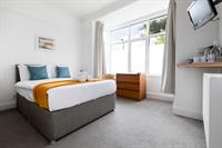 refurbished guest house falmouth - 3
