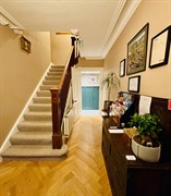 established boutique style 10-bedroom - 3
