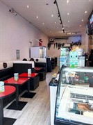 well fitted dessert bar - 3