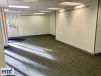 empty retail premises - 3