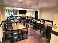 spacious licensed chinese restaurant - 3