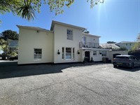 detached 8-bed holiday villa - 2
