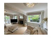 creative interiors store leasehold - 3