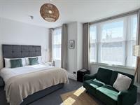 impeccably presented city centre - 3