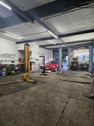 vehicle repair centre with - 3