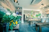 contemporary florist wedding supplier - 2