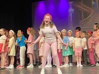 highly rated stage school - 2