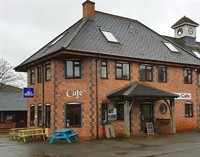 fabulous cafe restaurant for - 1