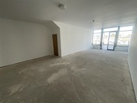 harbour-side ground floor retail - 2