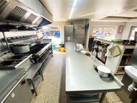 thriving hot food takeaway - 3