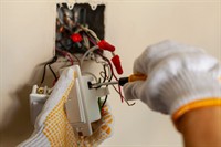 established relocatable electricians - 3