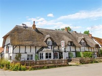 perfect country pub idyllic - 1