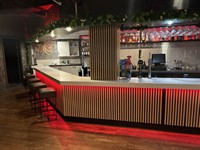 to let public house - 3