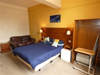 historic pub with rooms - 3
